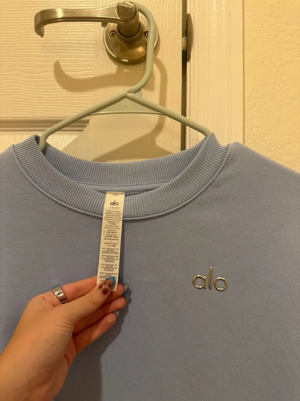 Alo Yoga Accolade Crewneck - Image 2