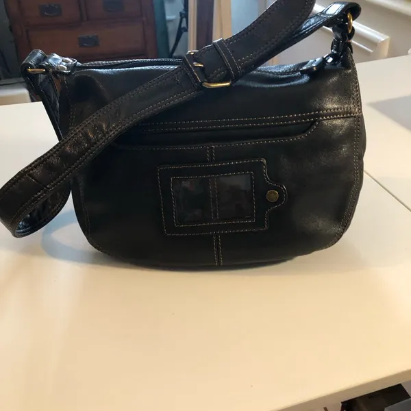 Fossil Black Leather Purse in great shape. It’s really cute - Image 6