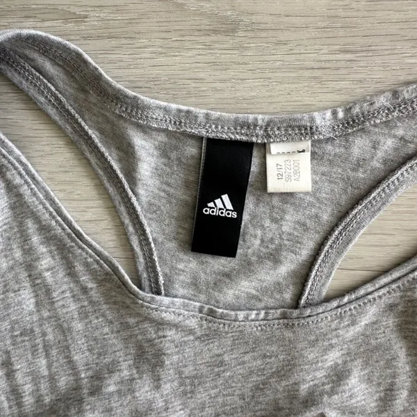 Adidas Logo Racerback Tee Gray M EUC - Image 4