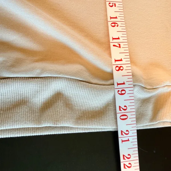 NEW Cable & Gauge Studio Size M Tan‎ Crew Neck Long Sleeve Sweatshirt Tan Size M - Image 6
