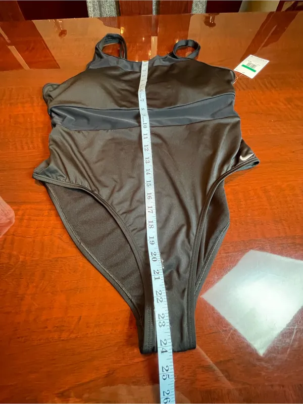 Nike Women's Mesh Inset One-Piece Swimsuit Black Tummy control Sz XL - Image 7