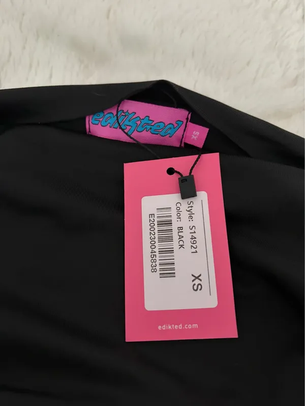 Edikted Black Long Sleeve Top - Image 4