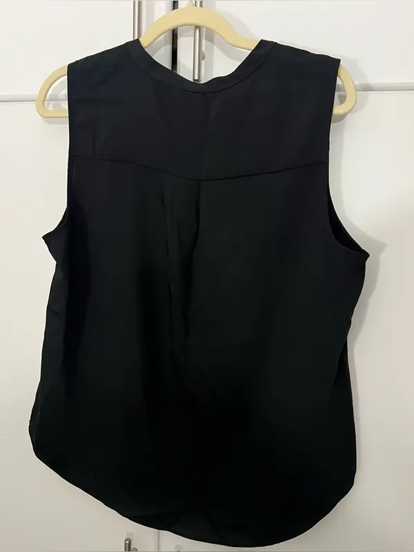 H&M black v neck tank blouse - Image 2