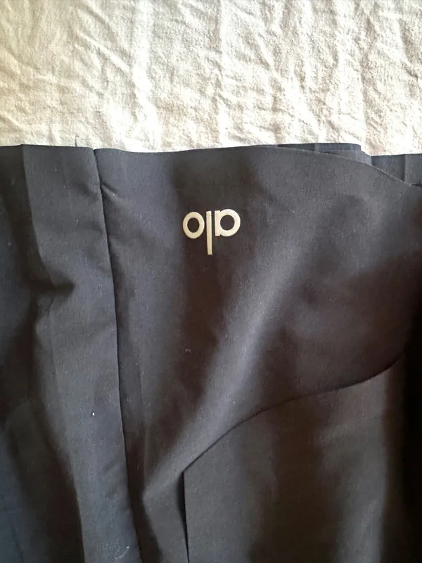 Alo Yoga Skirt Black Pleated - Image 2