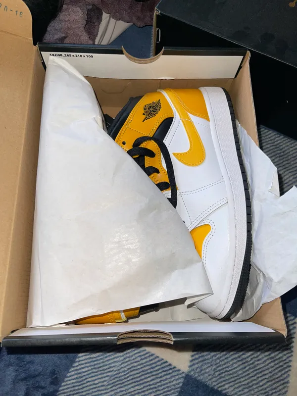 Jordan 1 Mid - Image 7