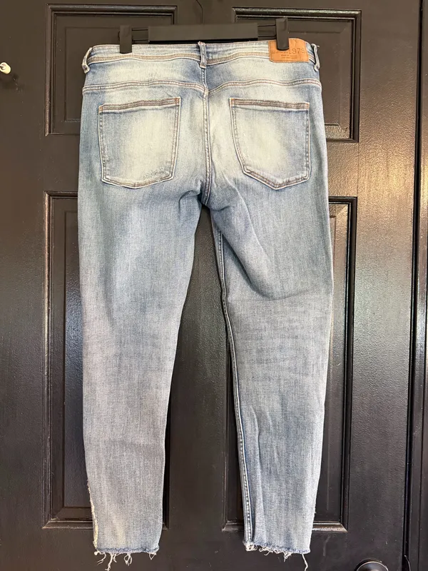 Zara Jeans - Image 2