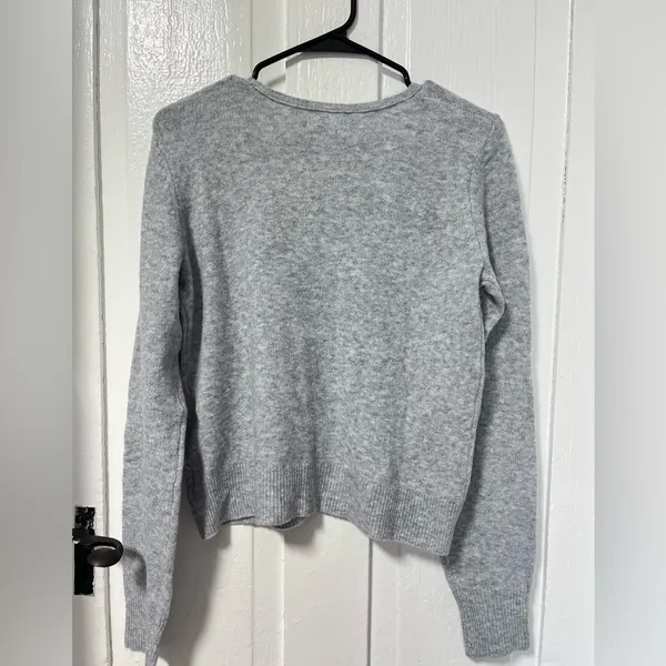 NWT Aerie Unreal Voop Gray Long Sleeve Lightweight Sweater size medium - Image 5