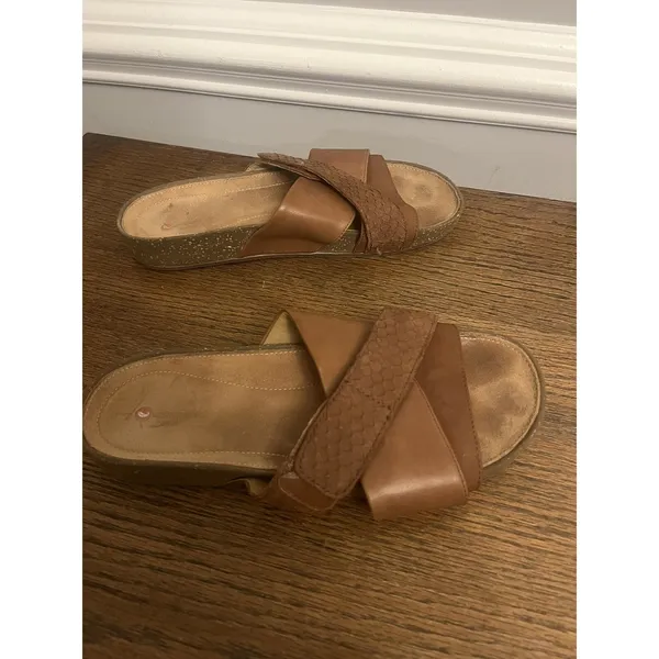 Clarks Women's Sandal Slide Flip Flop Brown Leather Cross Straps 8 Casual Beach - Image 4