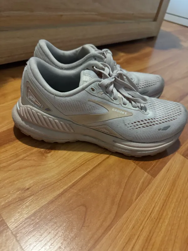 Brooks Guiderails Running Shoes - Image 3