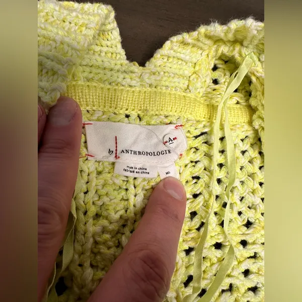 A by ANTHROPOLOGIE Cable Knit Yellow- White CARDIGAN, 73% Cotton, Size M/L - Image 5