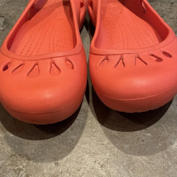 Crocs Malindi Women’s 7 Coral Orange Slingback Flat Slip On Ballet Teardrop Shoe - Image 4