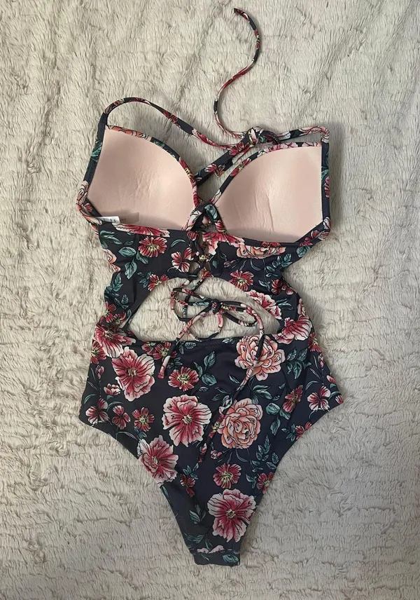 Shade & Shore One Piece Cut Out Swim - Image 2