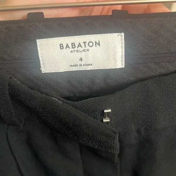 ✨Aritzia Babaton Pleated Mid-Thigh Black Sz 4 Shorts✨ - Image 11