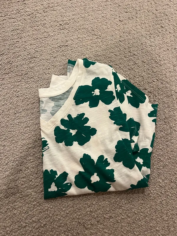Floral Tshirt White Size M - Image 4