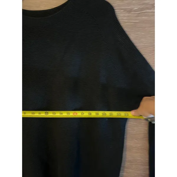 Uniqlo knit sweater sz XL navy blue crew neck minimalist oversized - Image 7