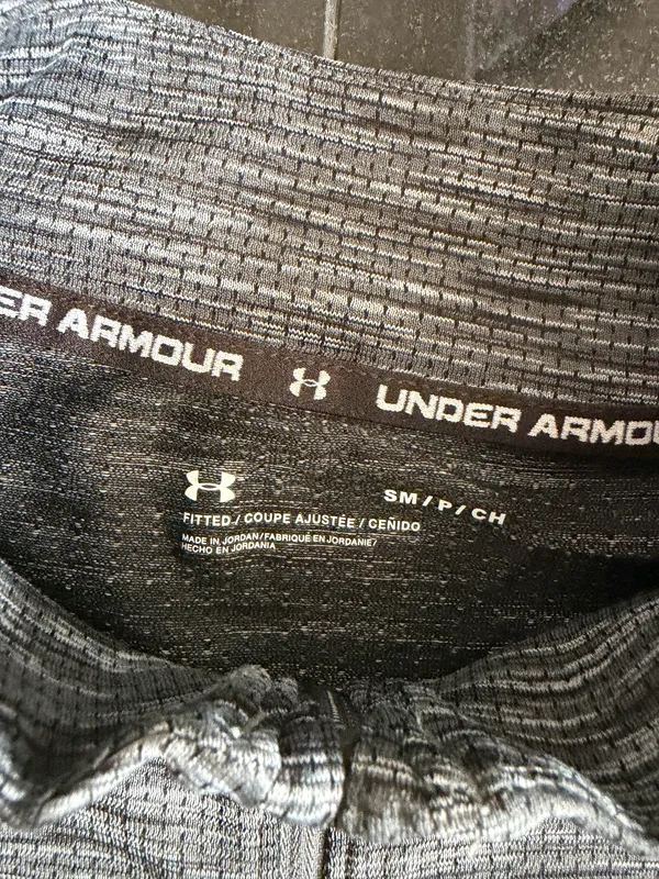 Under Armour top - Image 3