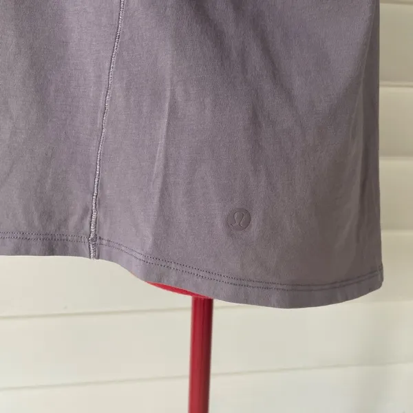 lululemon athletica Gray Long Sleeve Top Sz 12 - Image 7