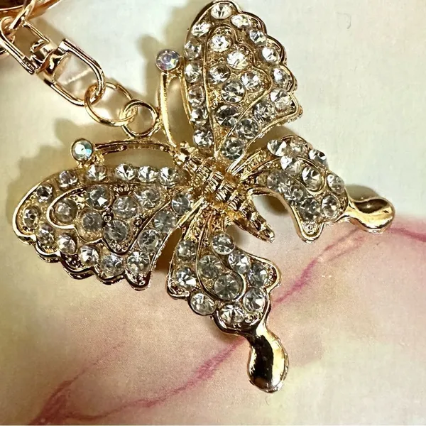 Gold tone butterfly rhinestone hang tag/keychain - Image 2