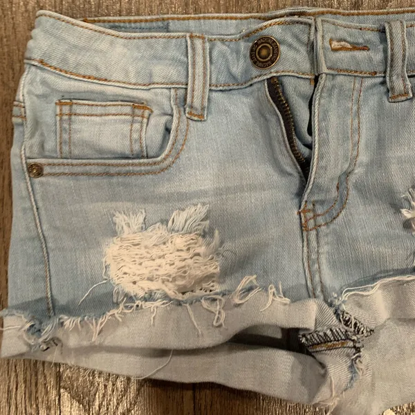 Lulus Denim shorts - Image 2