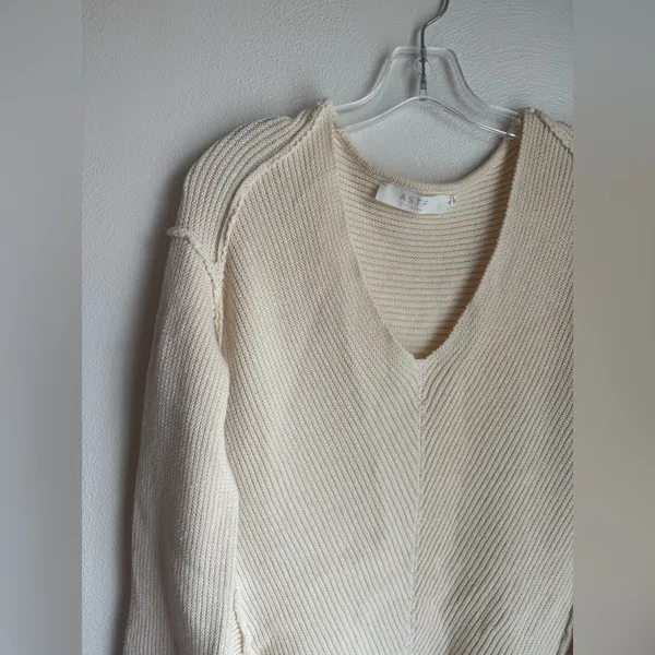 ASTR The Label Cozy V-Neck Cream Cotton Ribbed Sweater - Image 3