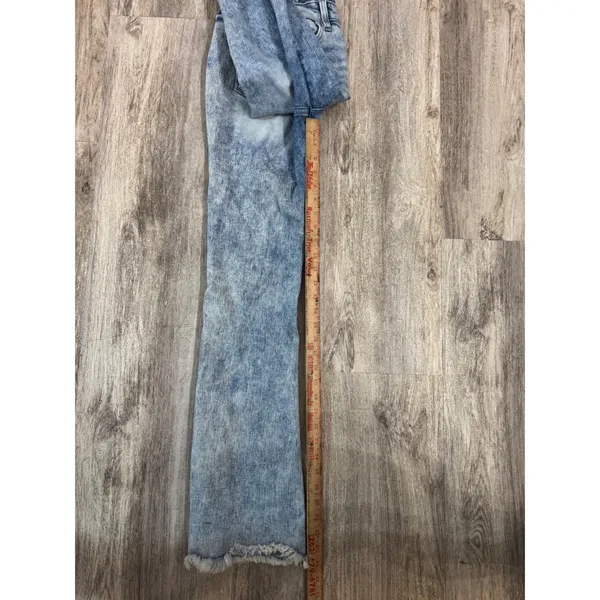 ALTAR'D STATE‎ Womens Jeans Size 13 Flare Acid Wash Distressed Frayed Hem - Image 6