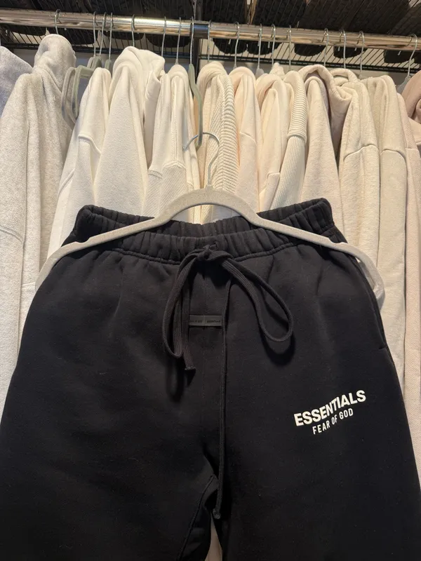 Essentials Fear of God Sweatpants - Image 3