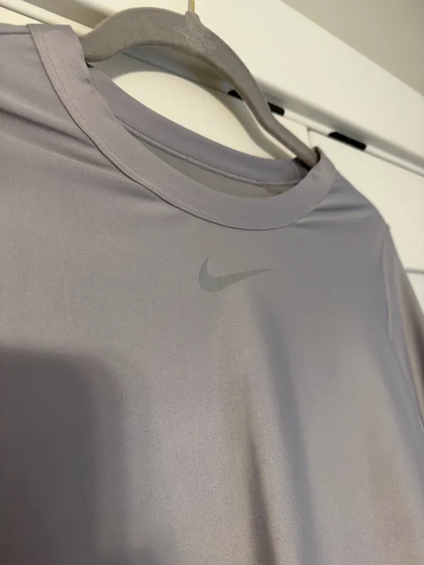 Nike Dri-Fit Long Sleeve - Image 3