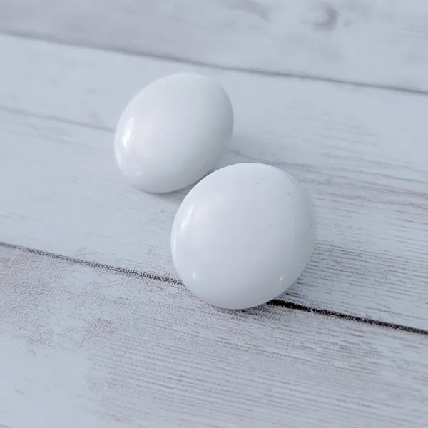 Vintage Clip On Earrings Retro Off White 1" Retro - Image 3