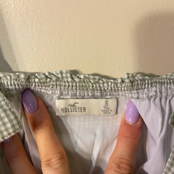 Hollister Green Gingham Sleeveless Romper - Image 3
