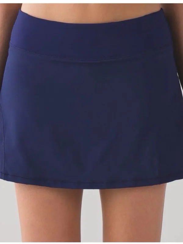 Lululemon circuit breaker skirt sz 6 dark navy/ charcoal - Image 2