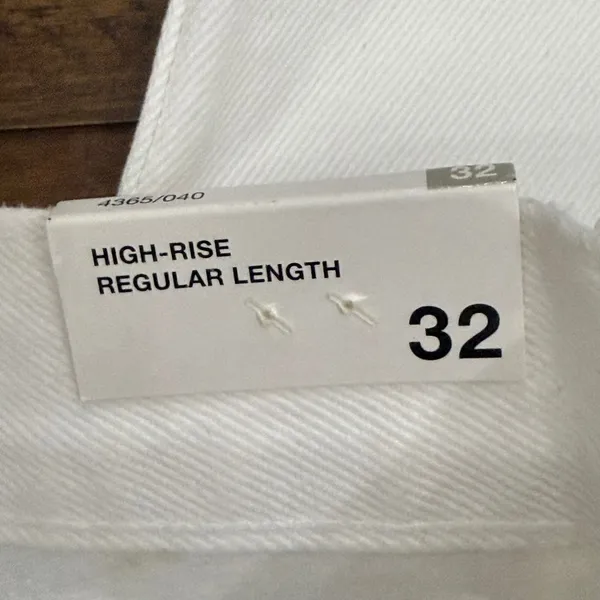 Zara Straight Fit High-Rise Regular Length‎ White Jeans - Women's Size 32 - Image 6