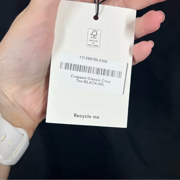 Reformation NWT Black Cropped‎ Classic Crew Neck Tee - Image 4