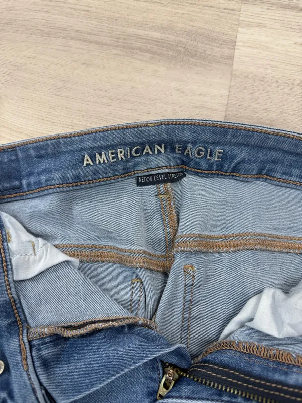 American Eagle Outfitters High-Rise Skinny Jeans - Image 3