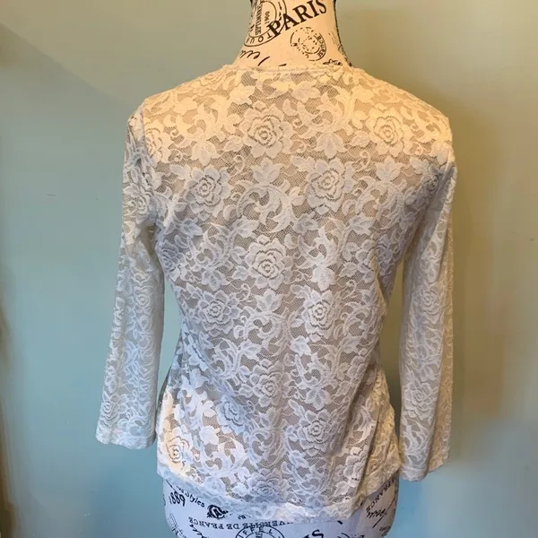 Kate Hill Women’s Small Dressy Cream Semi-Sheer Lace Top with Sheer 3/4 Sleeves - Image 4