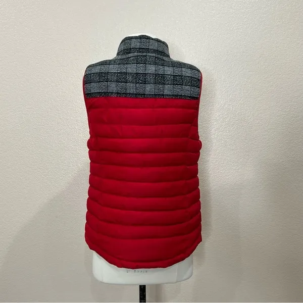 Ruff Hewn Red Quilted Puffer Vest with Black Plaid Fleece Trim Size Small - Image 9