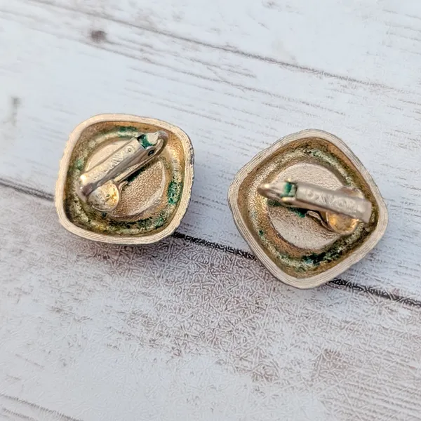 Vintage Avon Clip On Earrings Pink with Gold Tone Chunky Halo - Rear Tarnish - Image 7