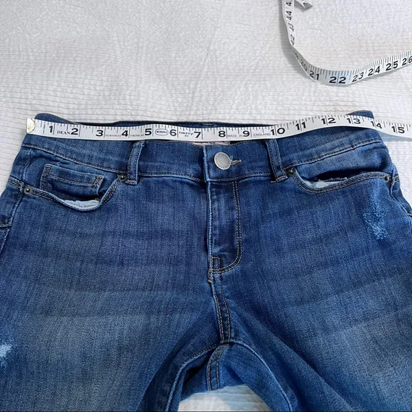 Juicy Couture jeans mid-rise frayed hem size 2 - Image 4