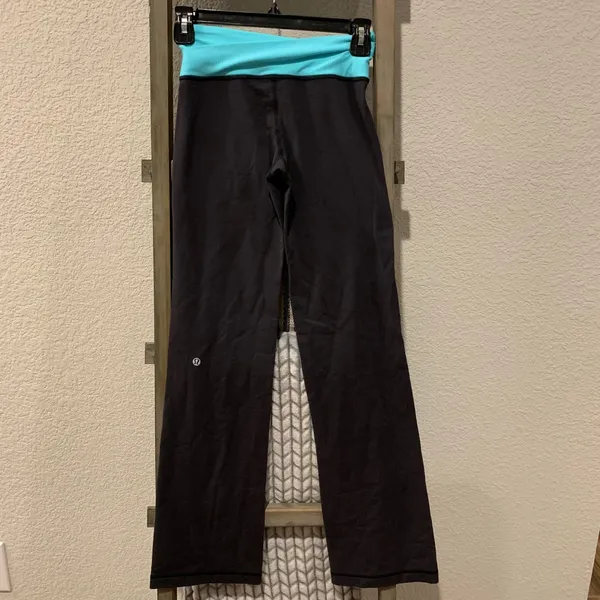 lululemon athletica Black and Teal Boot Cut Pants - Image 4