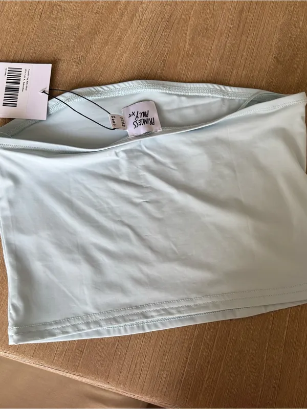 Princess Polly Tomlin Tube Top Baby Blue - size small/4 - Image 3