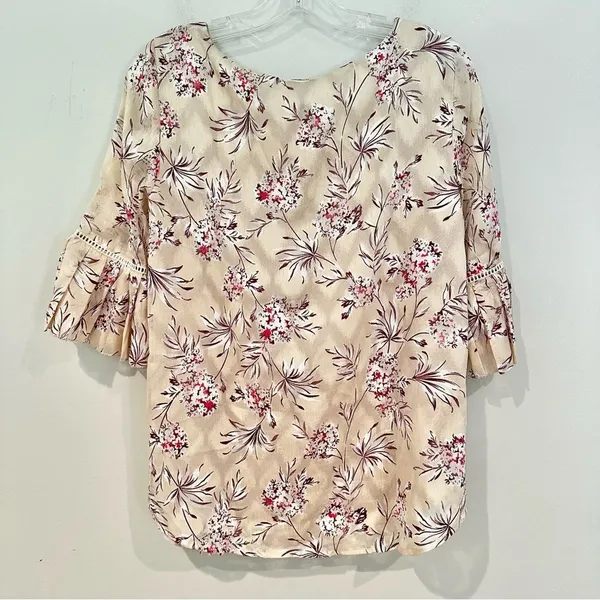 Ann Taylor Ruffle Sleeve Floral Blouse Women's‎ Medium Cream Pink Ladder Lace - Image 6