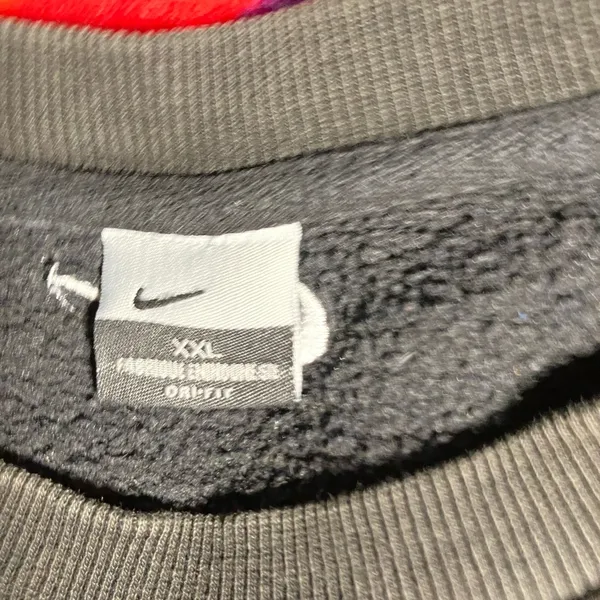 Vintage Nike Sweatshirt - Image 2