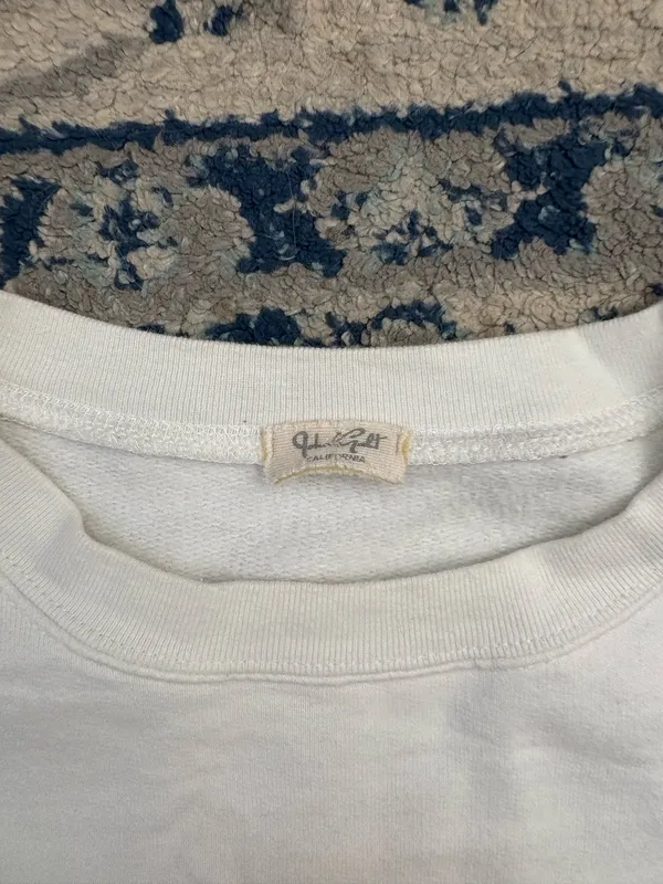 Brandy Melville Sweatshirt Cropped - Image 2