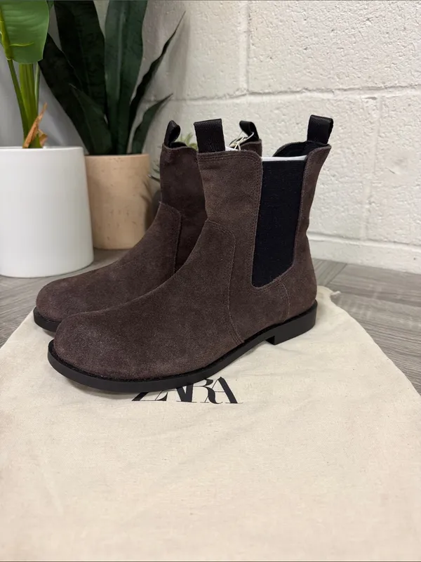 Zara Chelsea Suede Boots Size 37 - Image 2