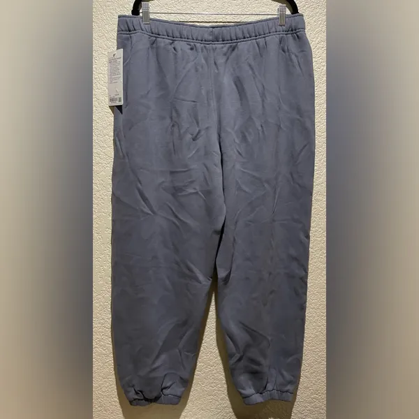 Lululemon NWT Scuba Mid Rise Oversized Fleece Joggers Graphic Solar Grey Size XL - Image 8