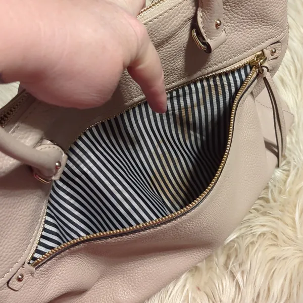 Kate Spade Cream Leather Handbag - Image 13