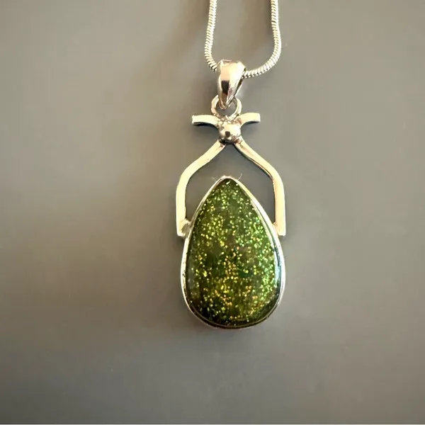 Dichronic Glass Pendant Sterling Silver with SS Plate Chain CHRISTMAS Green🌲 - Image 2