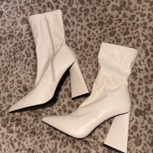 Forever 21 Cream Block Heeled Boots - Image 2