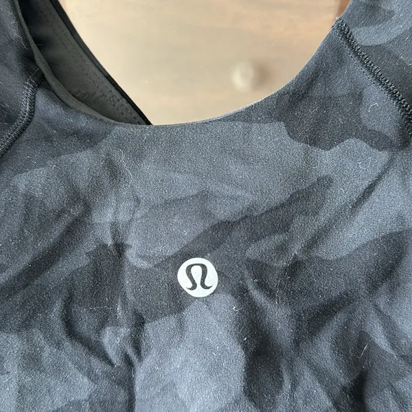 Lululemon BLACK CAMO ALIGN TANK SIZE 4 - Image 4