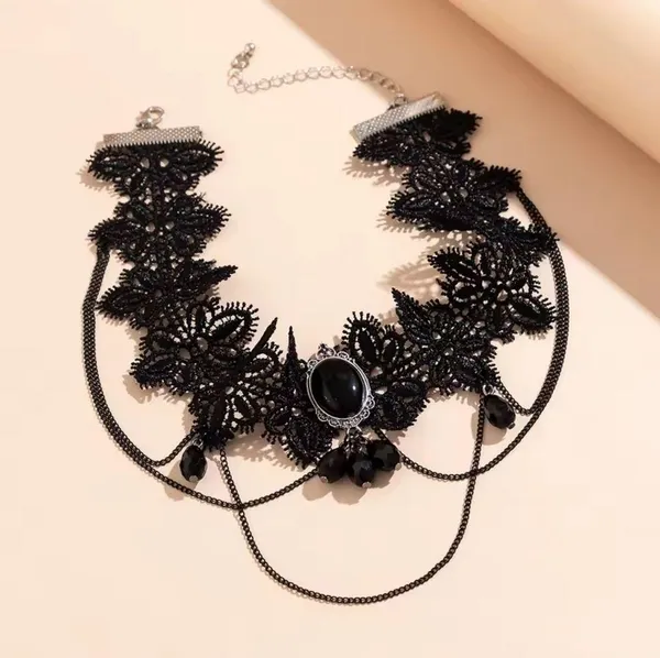 Elegant Black Lace Choker Necklace - Image 5