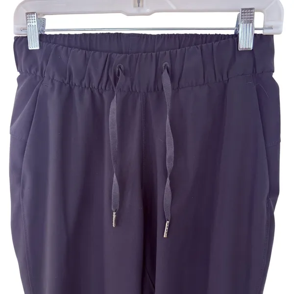 Lululemon Women's Black On The Fly Drawstring Pants Size 4 - Image 2